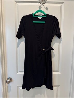 Black Short-Sleeve Wrap Midi Dress with Side Tie